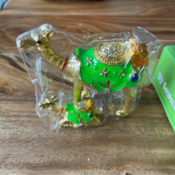NWT Camel with Baby Souvenir Decoration Item - Picture 2 of 5